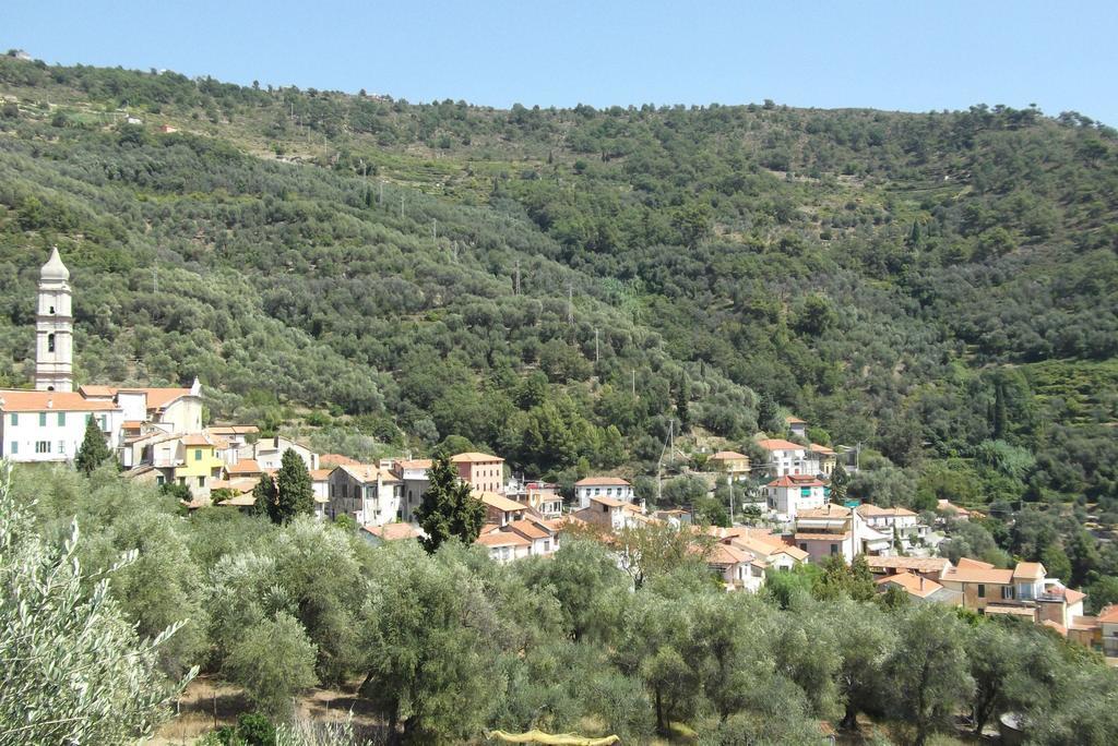 Montegrazie Apartment إمبيريا الغرفة الصورة