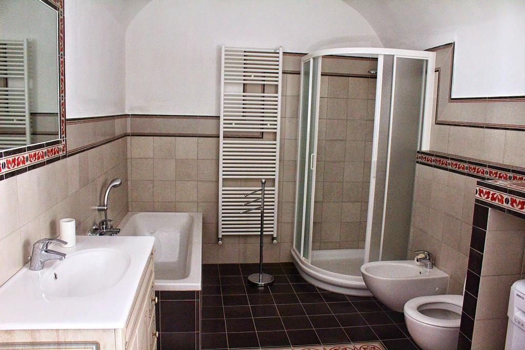Montegrazie Apartment إمبيريا الغرفة الصورة
