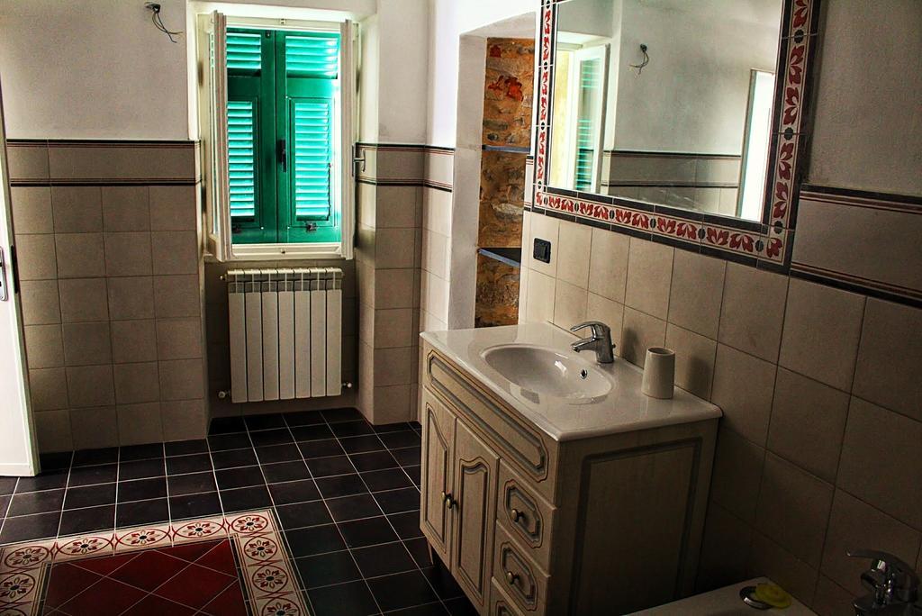 Montegrazie Apartment إمبيريا الغرفة الصورة